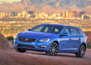 Volvo S60 E Blue full shot exterior_SmartFem-featured