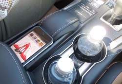 Lexus NX cupholder photo