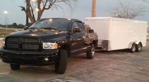 Dodge Ram 1500 hauling