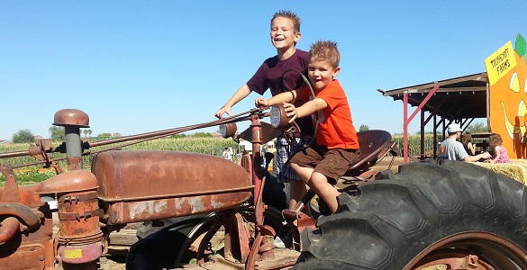 Grandparents On The Go – Tolmachoff Farms