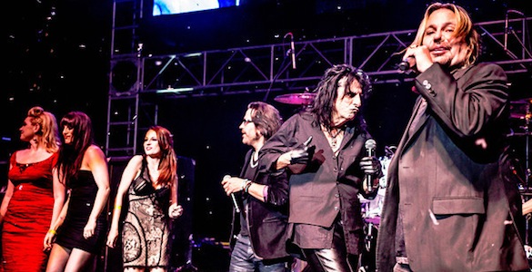 Alice Cooper’s Christmas Pudding Star-Studded Event Kicks Off the Holiday Season in High Gear!