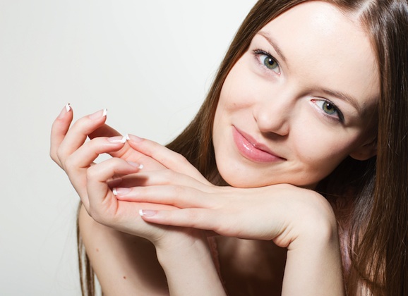 HAND REJUVENATION: TOP 3 WAYS TO LOSE “OLD LADY HANDS”