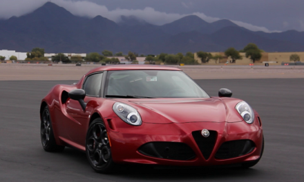 Alfa Romeo 4C Coupe – More Selfies than Kim Kardashian