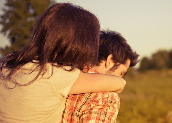 4 Ways to Avoid Losing Yourself in a New Relationship