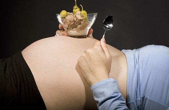 DO WOMEN FEEL PRESSURE TO LOSE BABY WEIGHT?