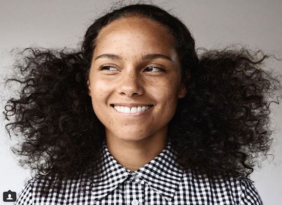 Alicia Keys is Rocking the World with #NoMakeup