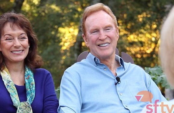 Behind the Barefoot Wine Brand with Michael Houlihan and Bonnie Harvey – C-SuiteTV