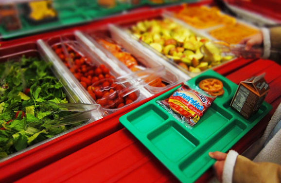 These High School Students Make Sure No One Eats Alone During Lunchtime