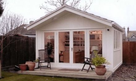 Women Making Space For ‘She Sheds’