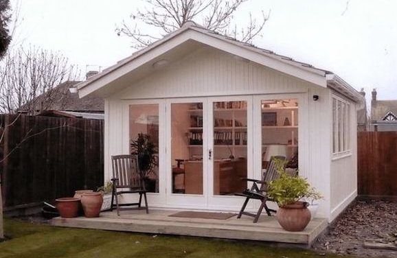 Women Making Space For ‘She Sheds’