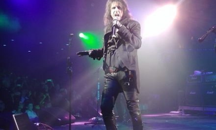 Alice Cooper Brings Back the Christmas Spirit