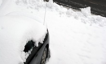 Must-Have Items For Your Emergency Car Kit This Winter