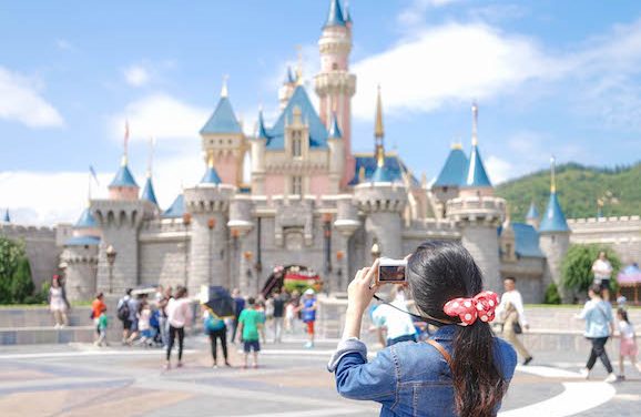 Disney Just Banned This from Their Parks – And It’s About Time