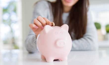 10 Easy Ways to Save Money Every Month